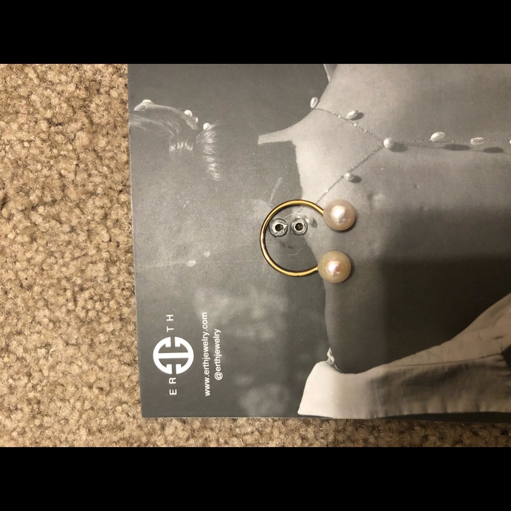Pearl ring